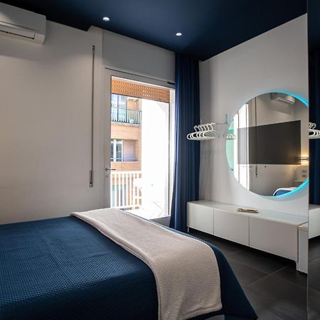 Skyhouse Beverello Наполи Екстериор снимка