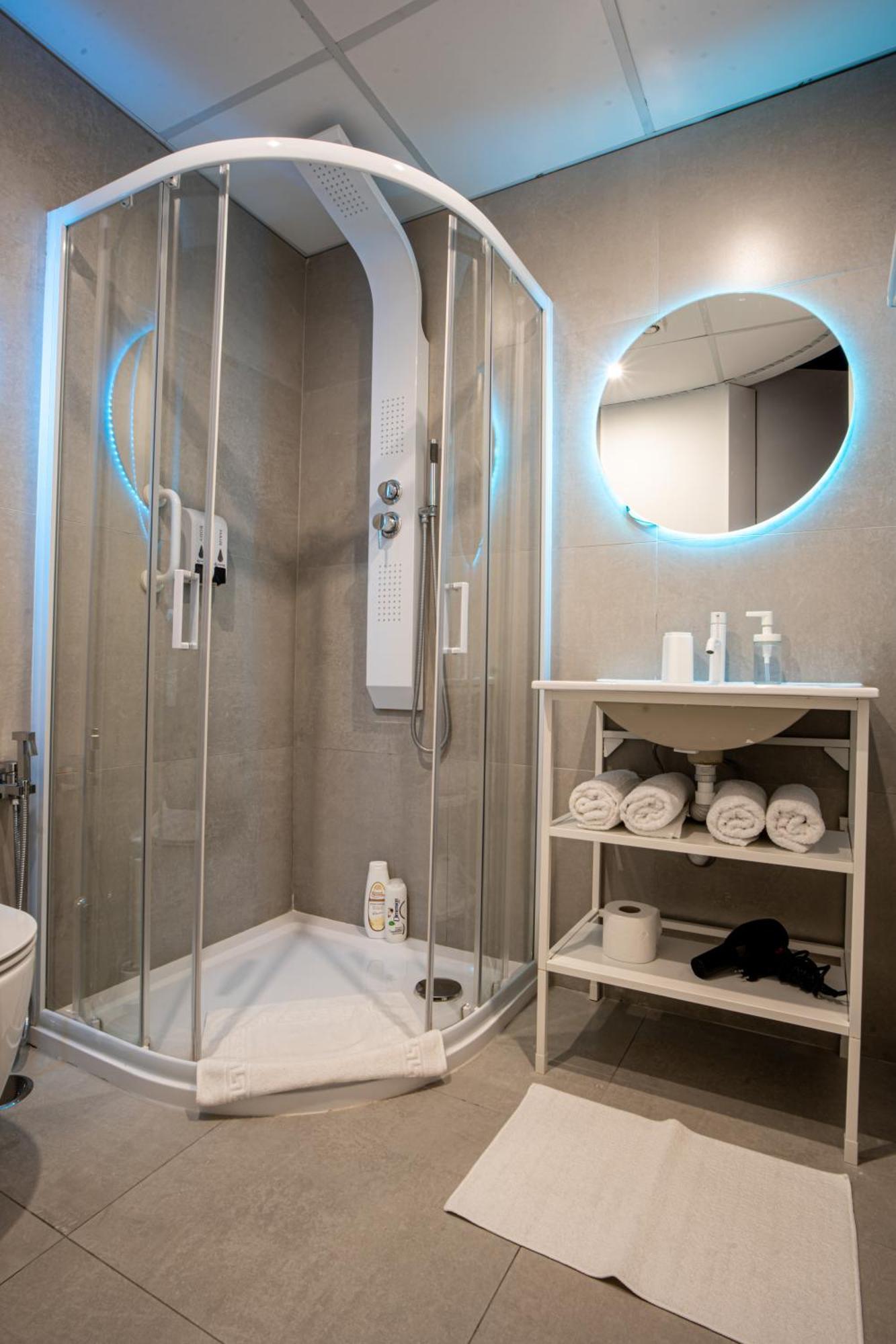 Skyhouse Beverello Наполи Екстериор снимка